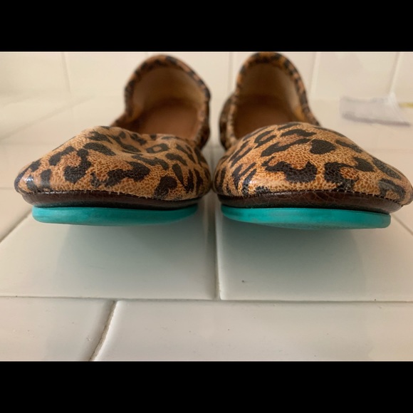 Leopard Tieks Size 8 - Picture 2 of 3
